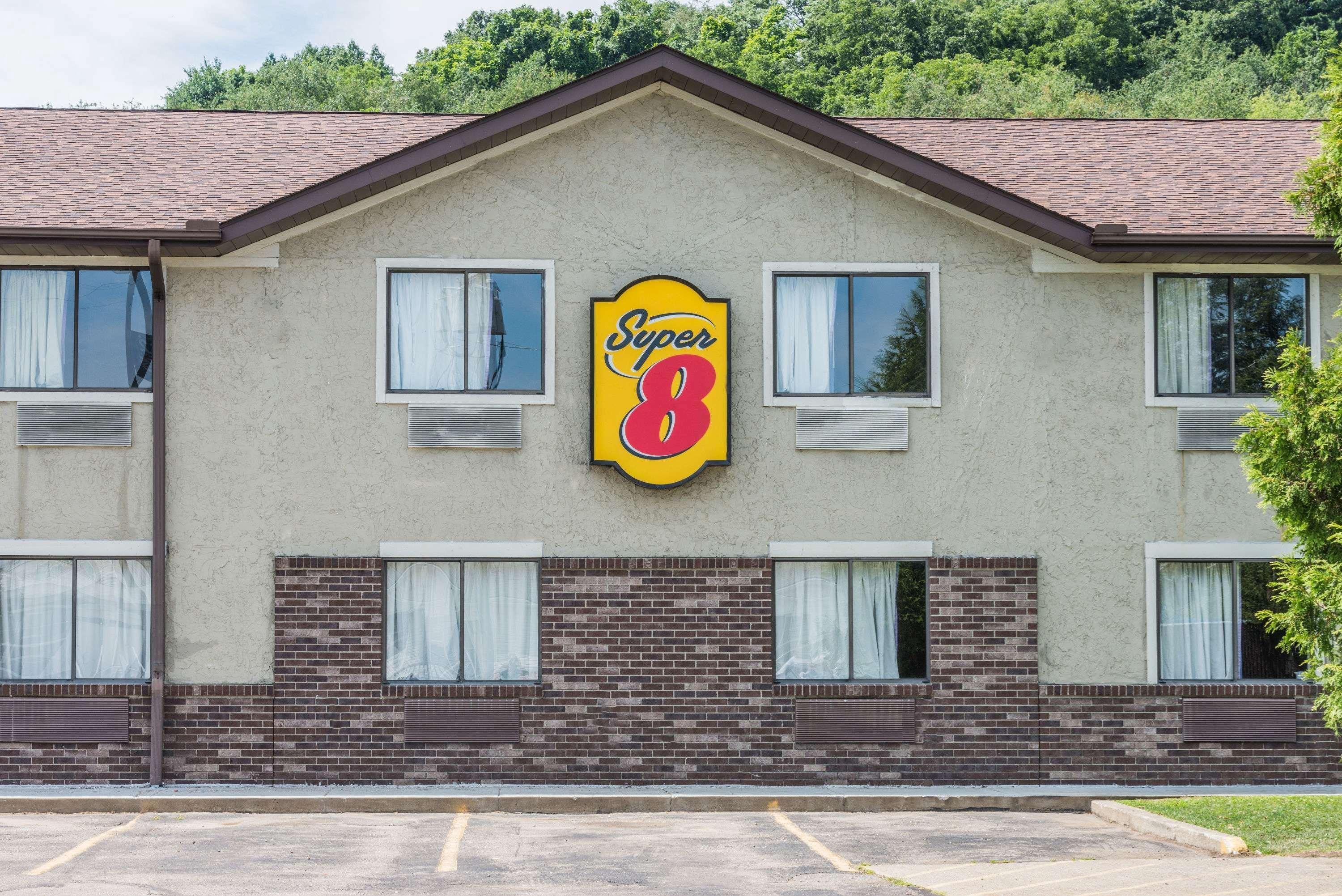 Super 8 By Wyndham 2* Delmont