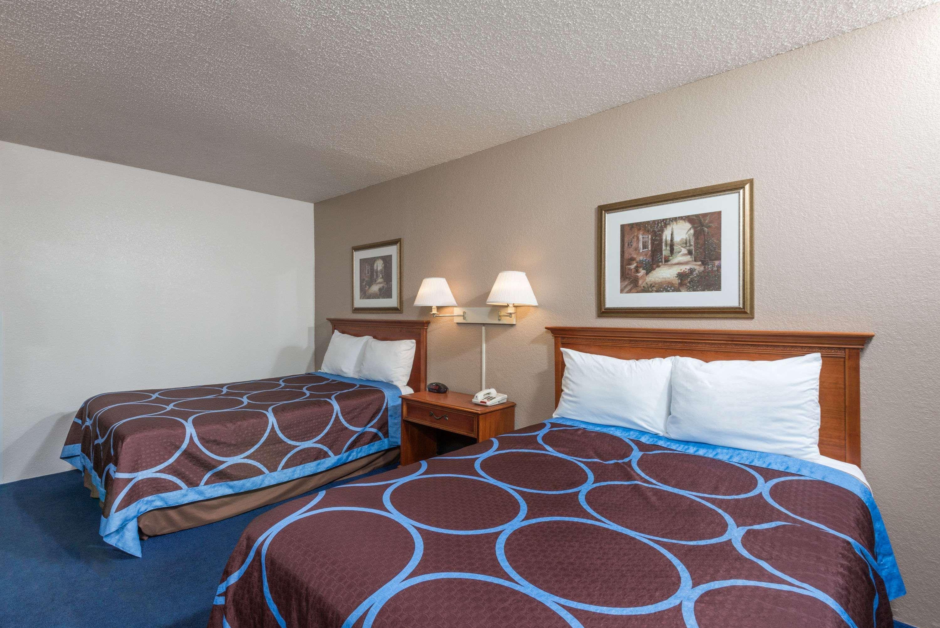 Super 8 By Wyndham 2*