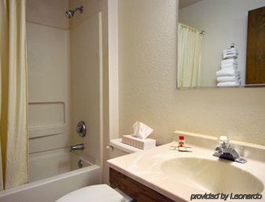 Super 8 By Wyndham 2* Delmont